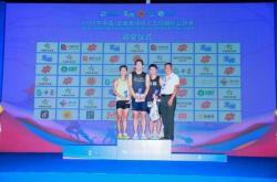 包含印度尼西亚奥运健儿风采独具，登上铁人三项领奖台的词条