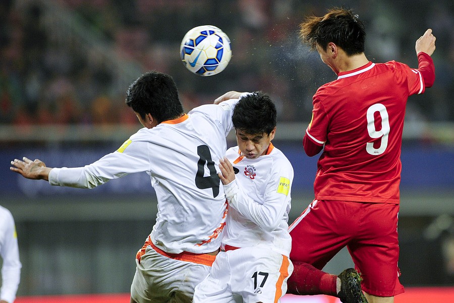 俄罗斯国足表现突出，获得胜利晋级