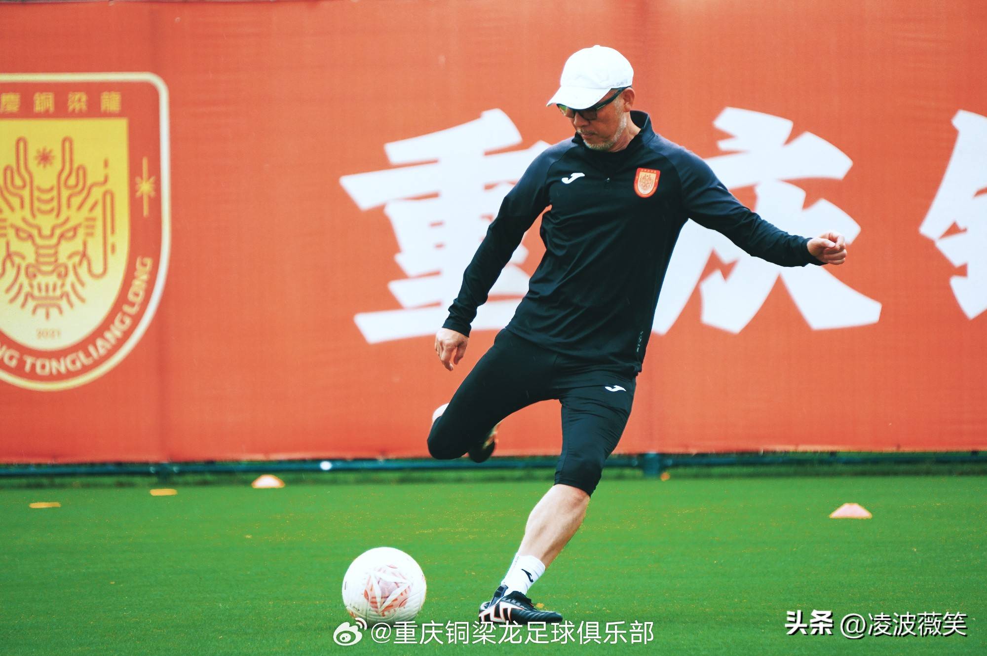 人和主场战平上港，保级形势逐渐改善