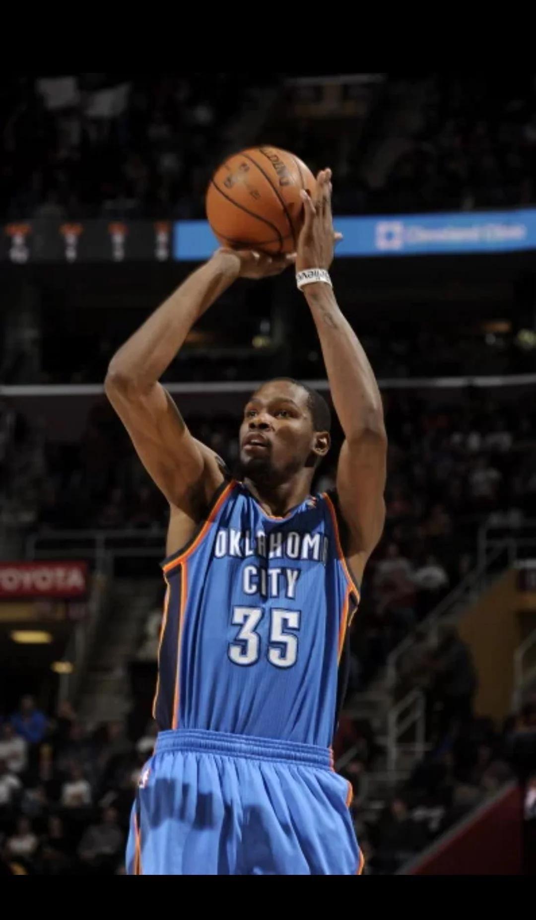 关于NBA球星杜兰特被指赛季表现不佳，是否已步入职业生涯下滑期？的信息