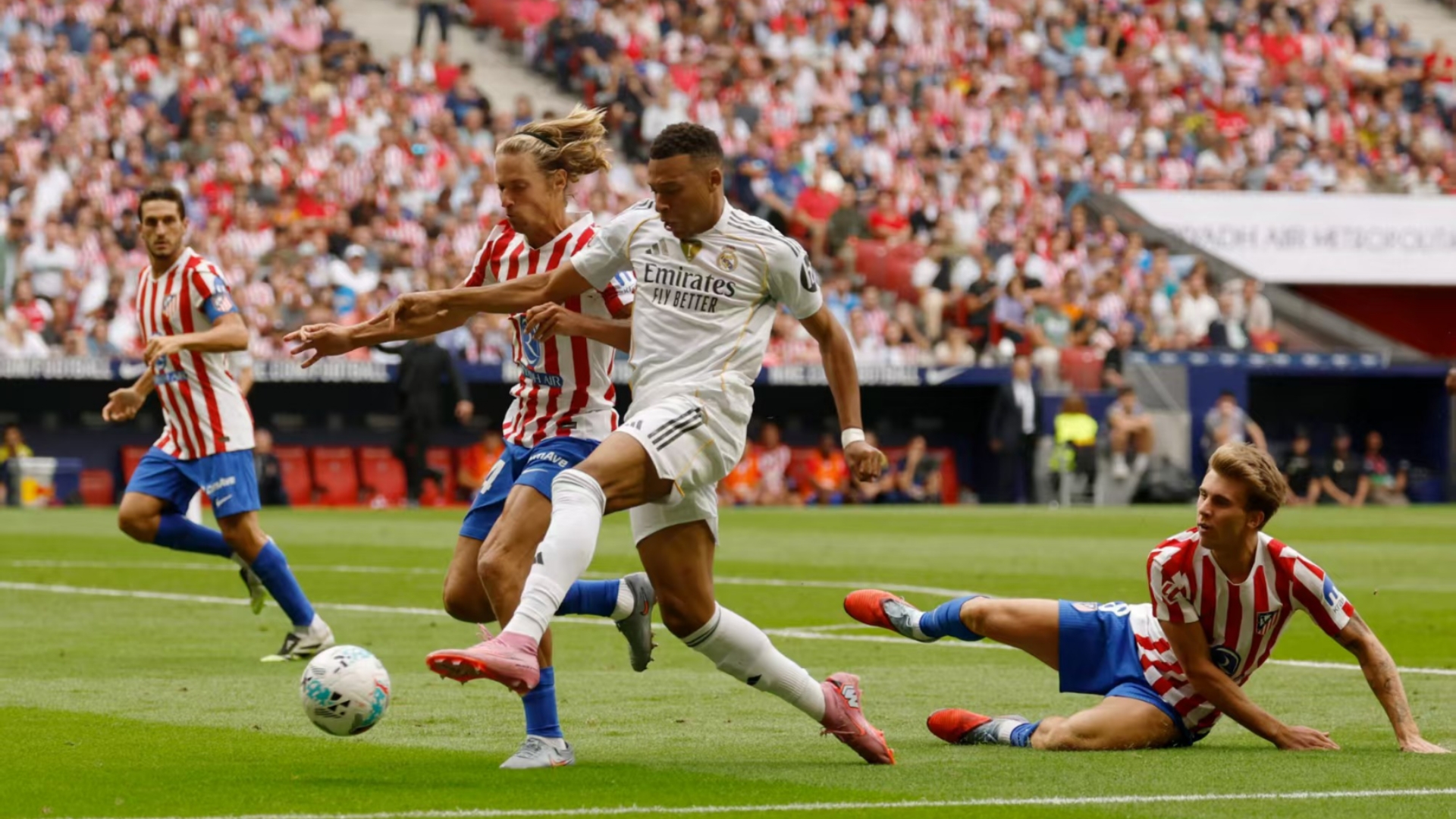 马竞淡定迎战!齐达内回归皇马,西甲豪门战火重燃 马竞淡定迎战!齐达内回归皇马,西甲豪门战火重燃