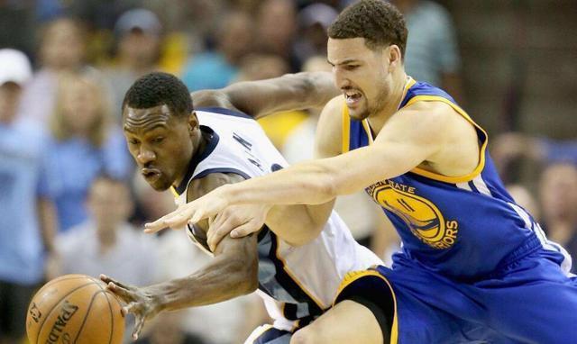 公牛防守端表现不佳，需加强训练与调整的简单介绍