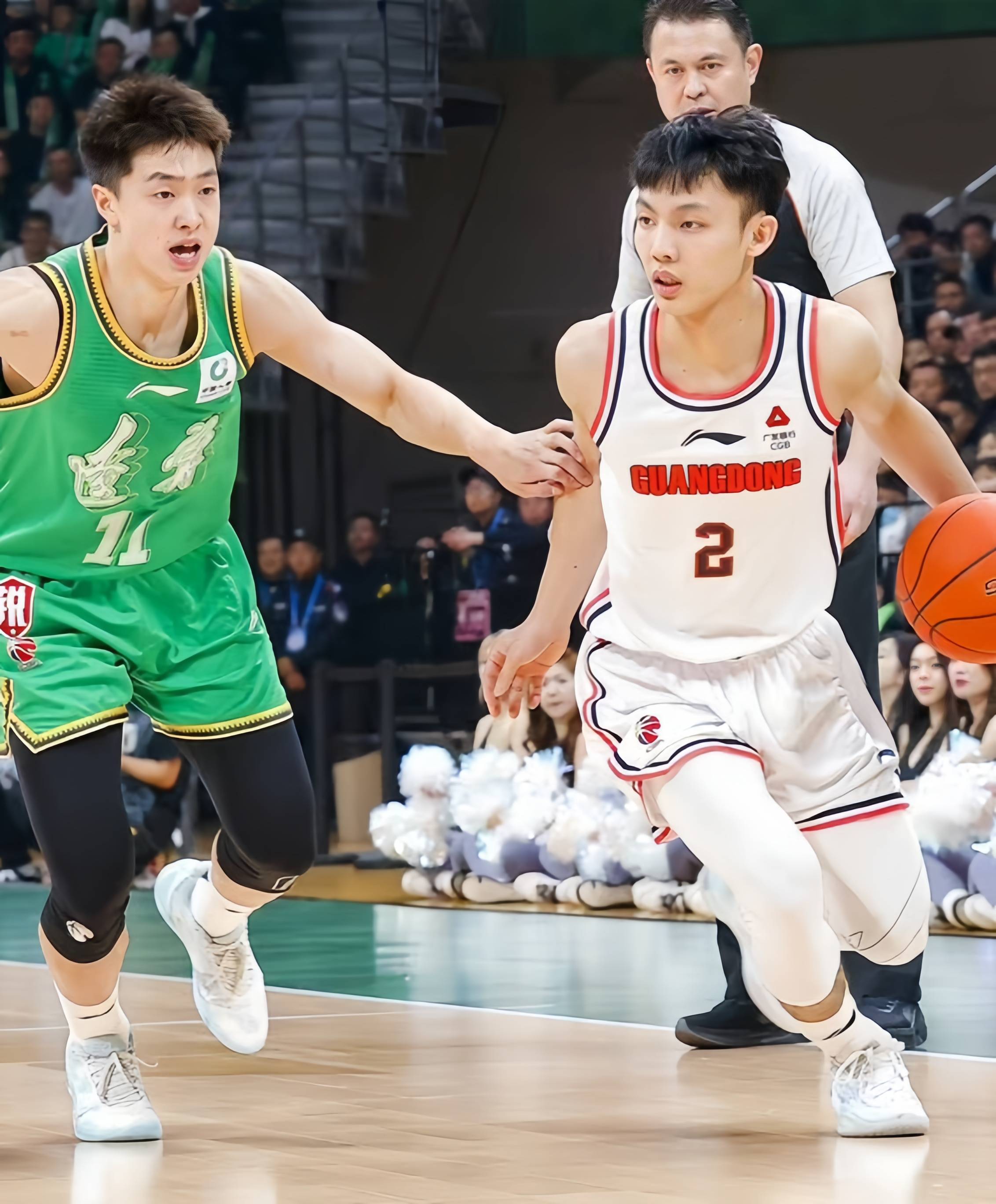 辽足即将上演激烈对抗，球员准备充分